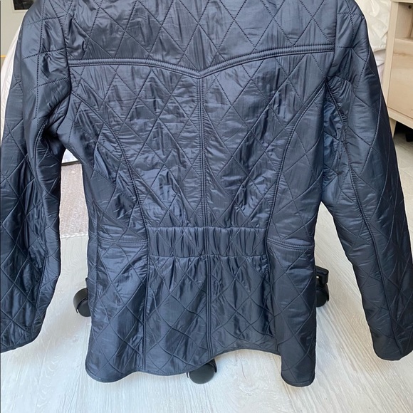 Women's Barbour Cavalry Polarquilt Jacket - Picture 3 of 7